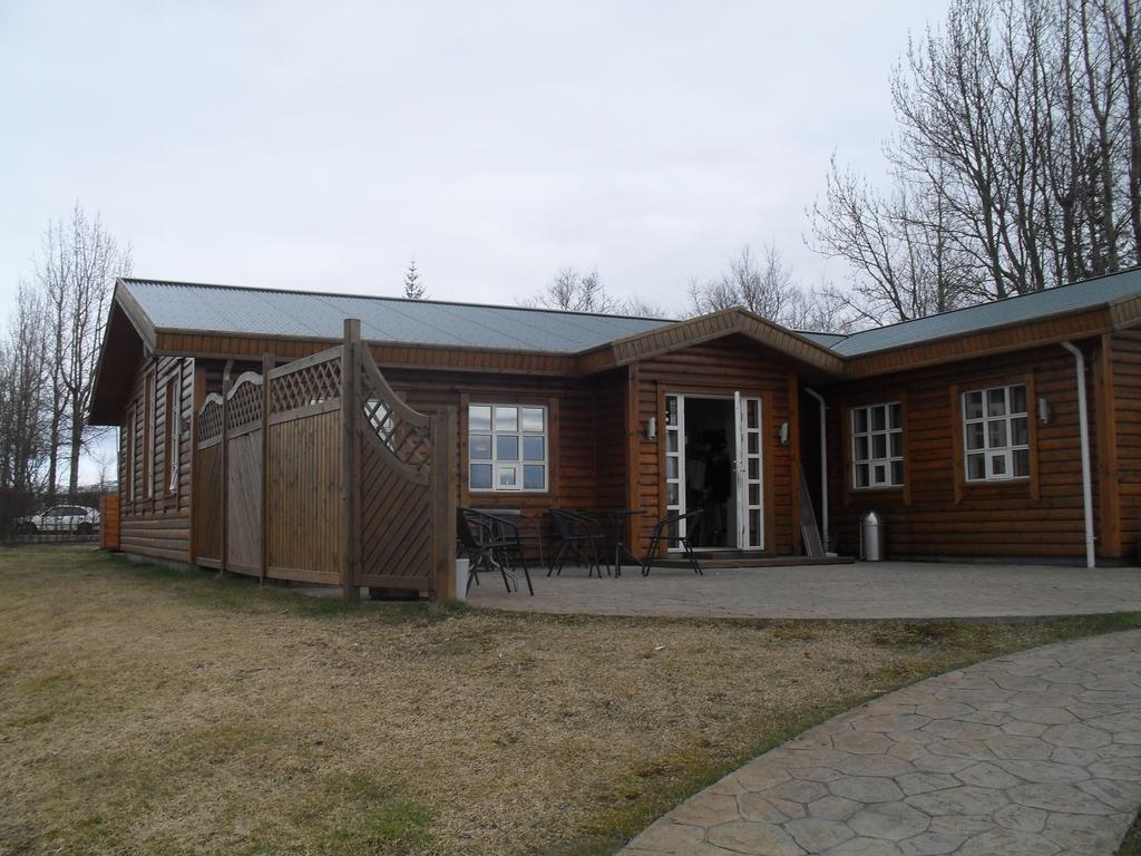 Guesthouse Flúðir Exteriör bild
